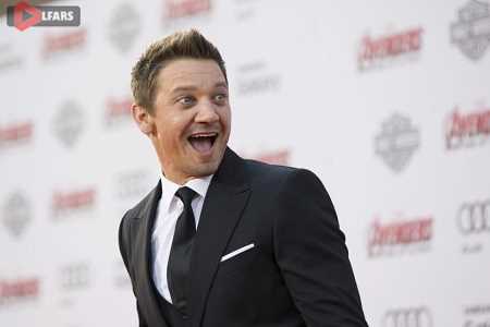 Jeremy Renner 1 Jeremy Renner